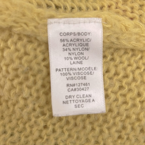 Wildfox white lable distressed flora sweater - Picture 6 of 8